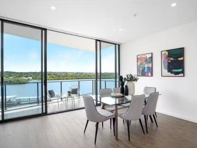 Deal! 327/1C Burroway Road, Wentworth Point Apartment for rent.