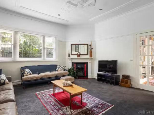 Cozy 32 View Street, Alphington VIC 3078