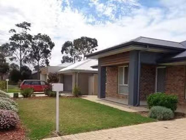 Nice 32 Cromwell Road, Murray Bridge, SA 5253