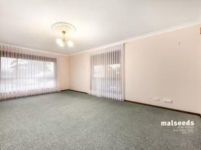 Charming 32 Montebello Drive, Mount Gambier, SA 5290
