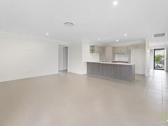Cozy 32 Oxford Street, Calliope, QLD 4680
