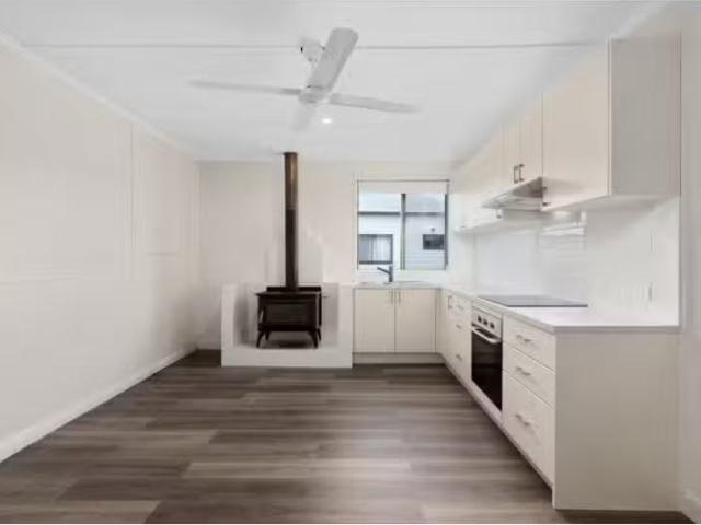 Charming 32 Prince Street, Bellbird House for rent Listed by.
