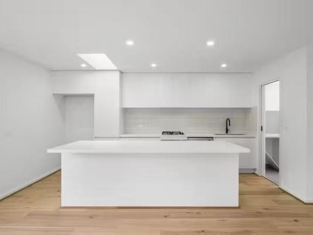 Just in! 32A Pride Avenue, Hamlyn Heights, VIC 3215 House fo.