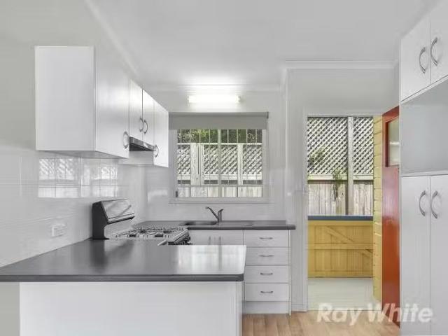 Just in! 3/30 Farm Street, Newmarket, QLD 4051