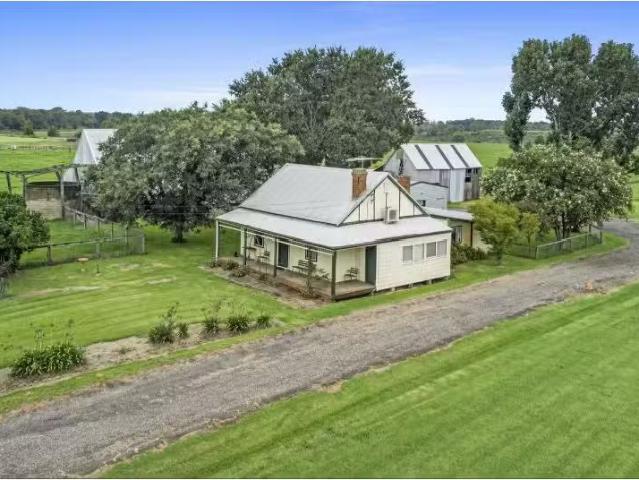 Cozy 331 Freemans Reach Road, Freemans Reach House for rent L.