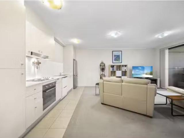 Charming 33/3A Stornaway Road, QUEANBEYAN Apartment for rent.