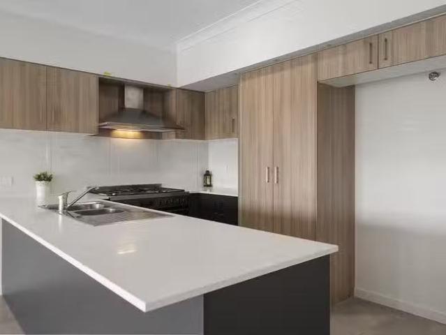 Cheap 334 Tallagandra Road, Holmview, QLD 4207