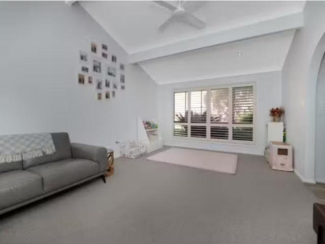 Charming 33/7 Chapel Lane, BAULKHAM HILLS House for rent List.