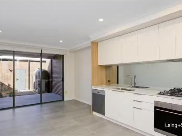 Just in! 37 Harvest St, Marsden Park Townhouse for rent Liste.