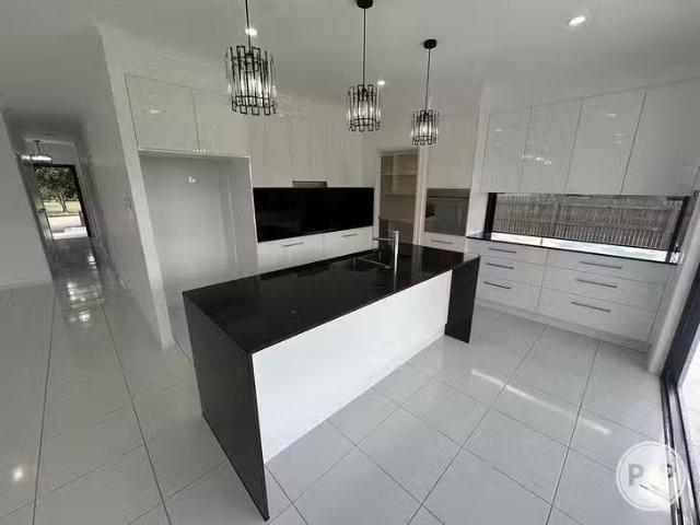 Nice 37 Sanctum Boulevard, Mount Low, QLD 4818