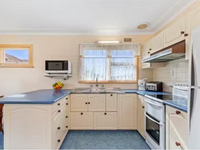 Just in! 34 Wales Street, Charlestown House for rent Listed b.