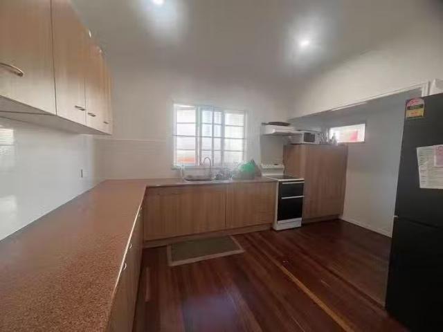 Cheap 34 Broadhurst Street, Childers, QLD 4660