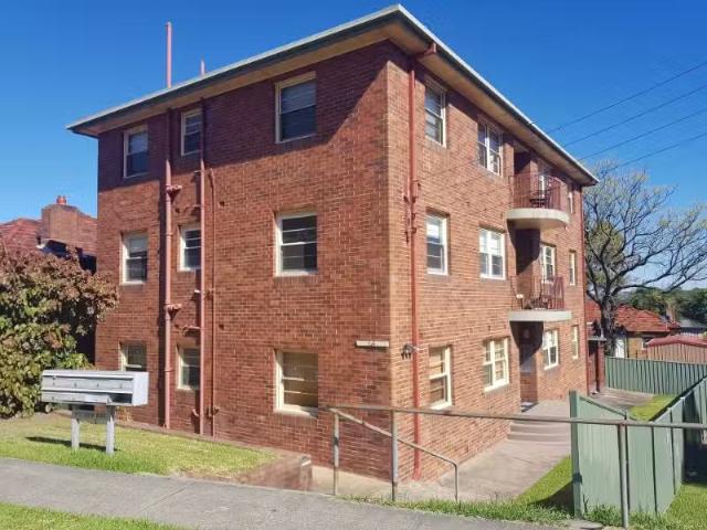 Cozy 3/50 Lambton Rd, WARATAH Apartment for rent Listed by Re.