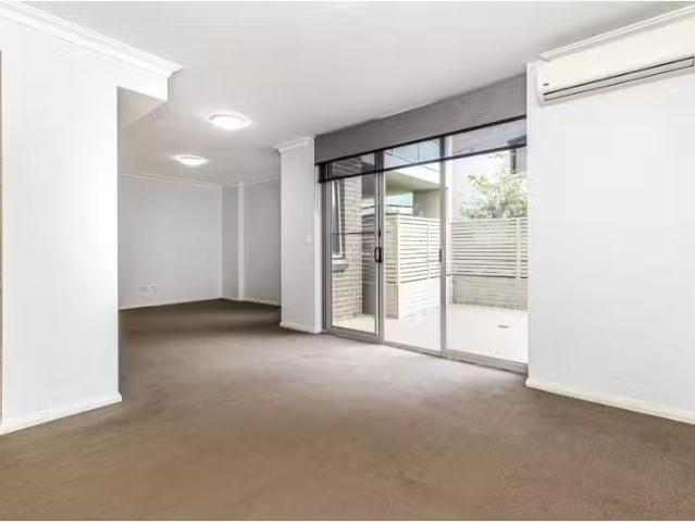 Cheap 35/13 19 Seven Hills Road, BAULKHAM HILLS House for rent.