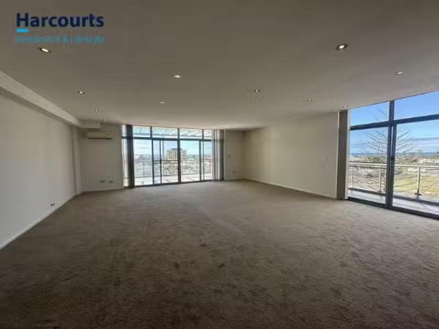 Cozy 35/2 6 Warrigal Street, THE ENTRANCE Apartment for rent.