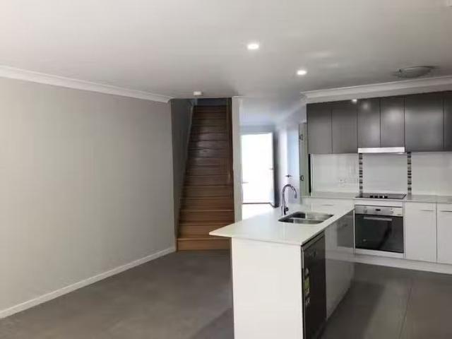For Rent! 3/53 Pascoe Lane, Harlaxton, QLD 4350