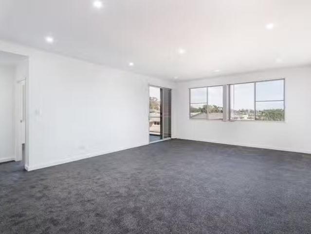 Just in! 35/40 Applegum Crescent, North Kellyville, NSW 2155