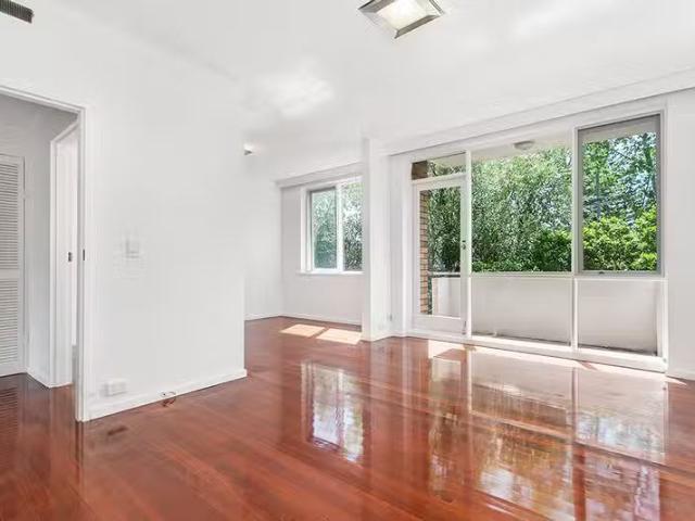 For Rent! 3/571 Dandenong Road, Armadale VIC 3143