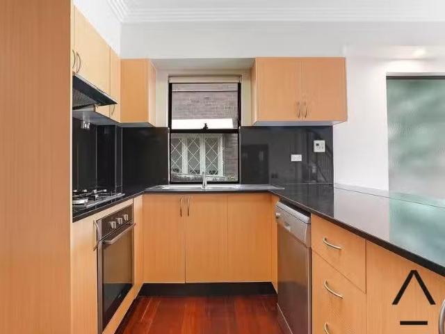 Charming 3/58 Beach Street, Coogee Townhouse for rent Listed.