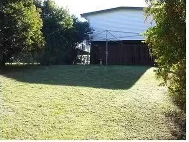 Cheap 35 Boundary Street, Moores Pocket, QLD 4305