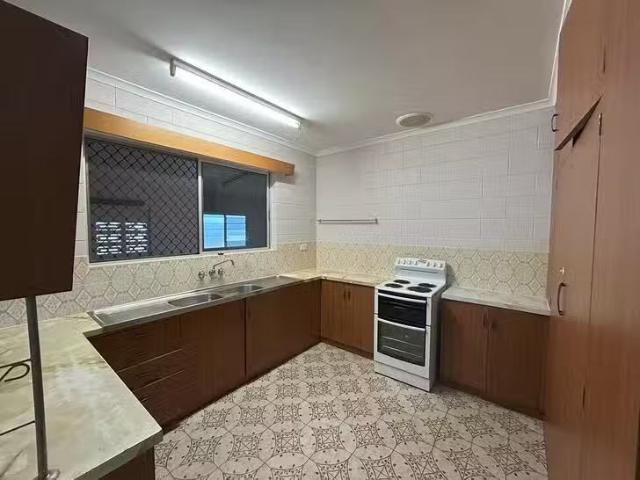 Nice 35 Koch Street, Mooroobool, QLD 4870