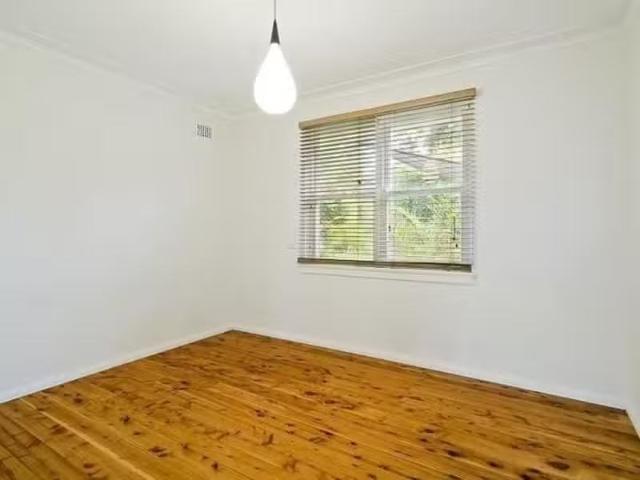 Cozy 35 Pooley Street, Ryde House for rent Listed by Holly Ke.