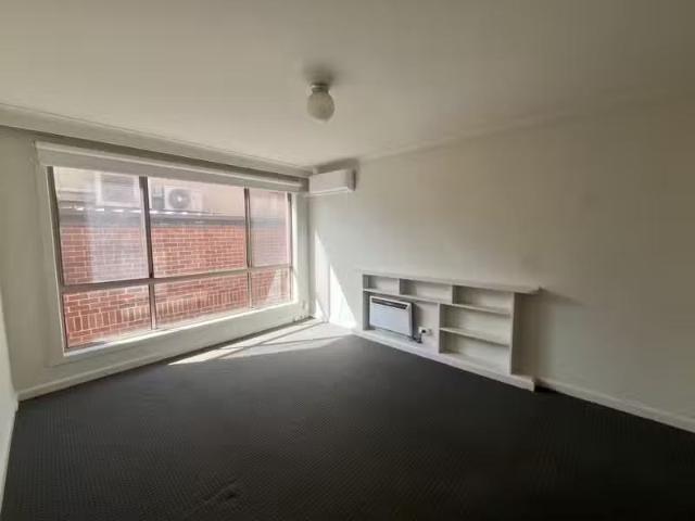 Just in! 3/65 Kellett Street, Northcote VIC 3070