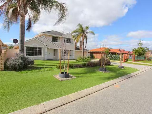 Nice 36 Waterford Avenue, Waterford, WA 6152