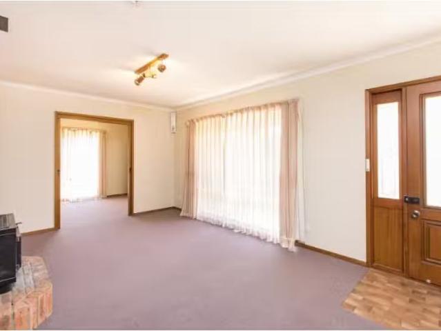 Charming 36 William Street, Gol Gol House for rent Listed by.