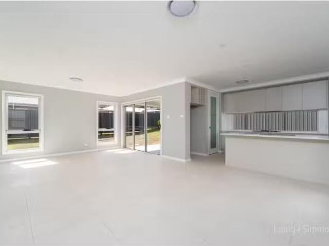 Unique 36 Cookes Road, Armidale House for rent Listed by Armi.