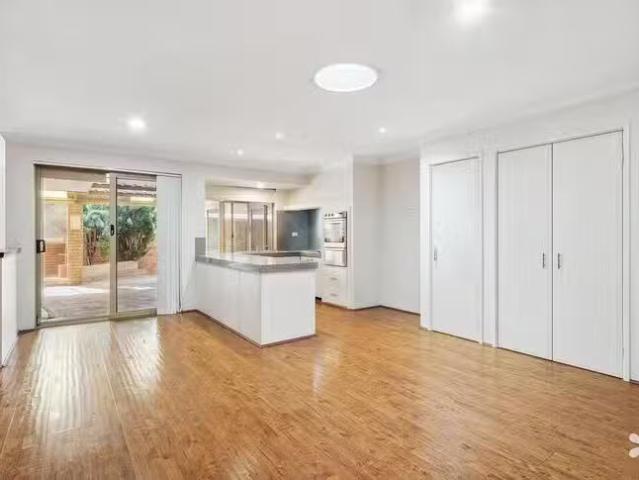 Rental! 36 Dean Road, Bateman, WA 6150