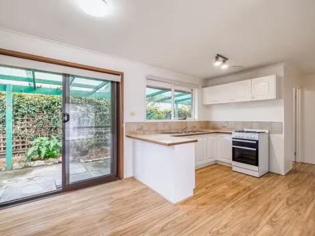 Cheap 3/6 Edward Street, HASTINGS, VIC 3915 House for Rent