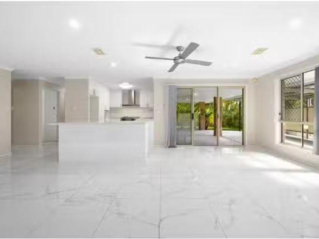 Just in! 36 Gemini Circuit, Molendinar House for rent Listed.