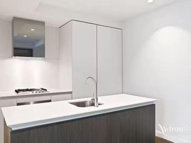 Cozy 3708/135 Abeckett Street, Melbourne, VIC 3000