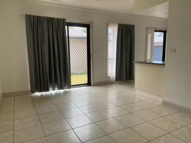 Cozy 3/71 73 May Avenue, Altona Meadows VIC 3028