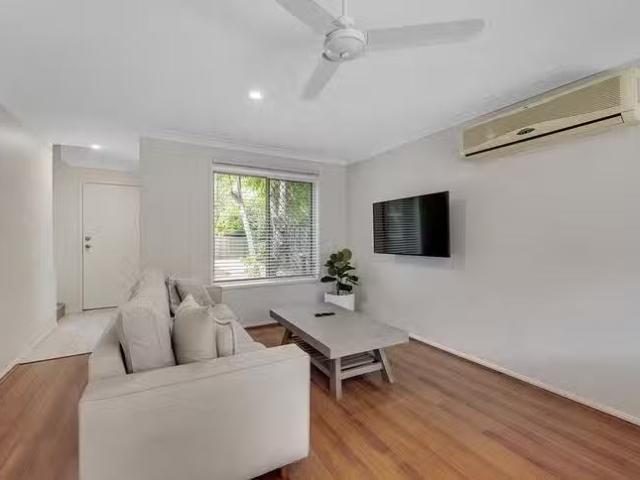Charming 38/11 Oakmont Avenue, Oxley, QLD 4075