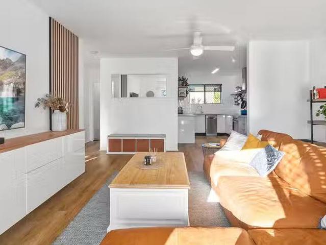 Charming 3/85 Junction Road, Clayfield, QLD 4011