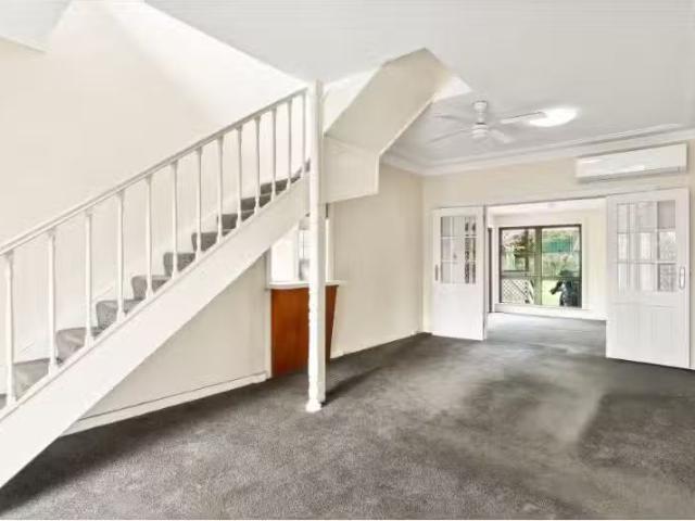 Just in! 38 Yowie Avenue, Caringbah South House for rent List.
