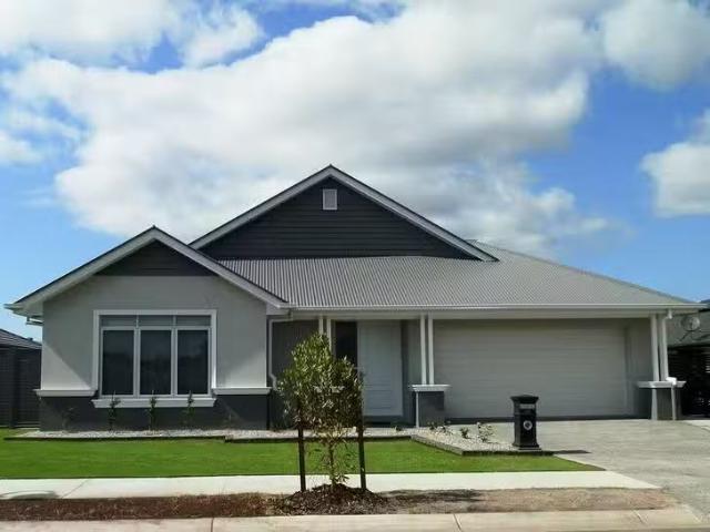 Cheap 38 Bearberry Street, Banksia Beach, QLD 4507