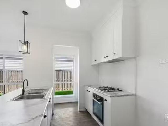Just in! 38 Fairweather Boulevard, Highfields, QLD 4352