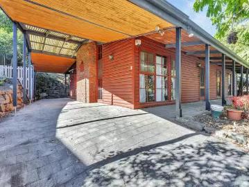 Deal! 38 Oakdene Crescent, Coromandel Valley, SA 5051