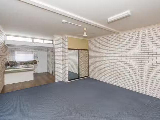 Nice 3/9 Branyan Street, Bundaberg West, QLD 4670