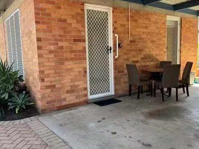 Deal! 39 Howitt Street, North Ward, QLD 4810