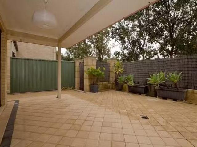Unique 39 Paperbark Lane, Atwell, WA 6164