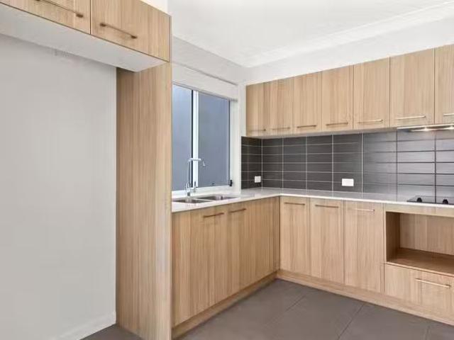 For Rent! 39B Flinders Lane, Maroochydore, QLD 4558