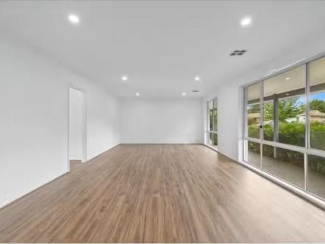Nice 3 Neales Street, Kaleen House for rent Listed by Jess Ca.