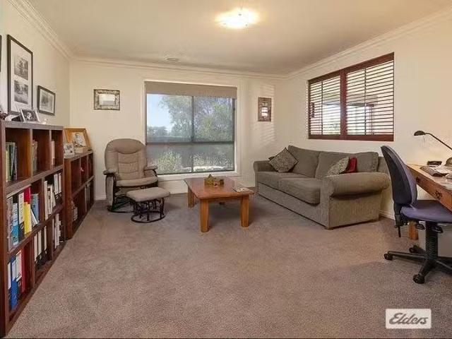 Charming 3 Owl Court, Thurgoona, NSW 2640