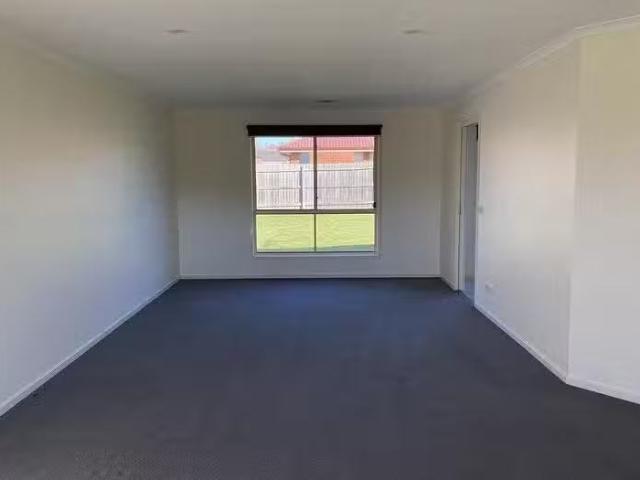 Deal! 3 Orchid Street, Narre Warren South, VIC 3805