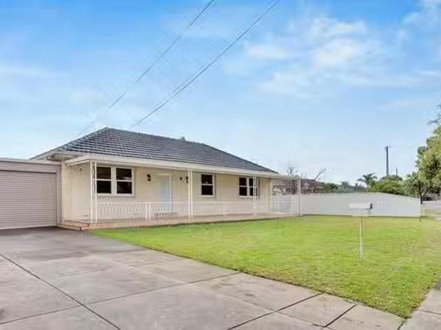 Just in! 3 Anthus Street, Lockleys, SA 5032