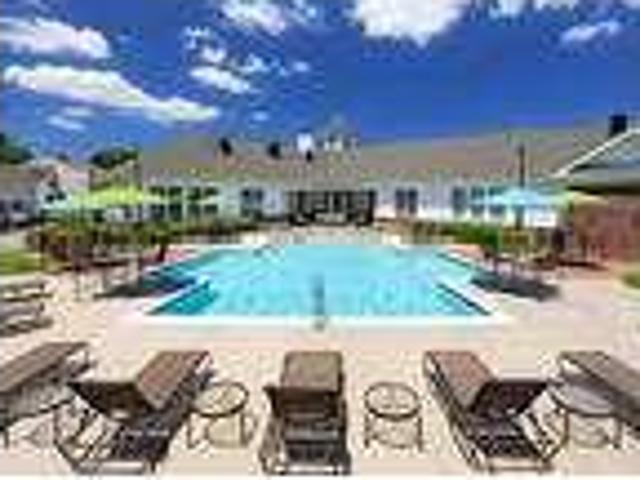 Charming 3 BD 3 BA $1989/Mo